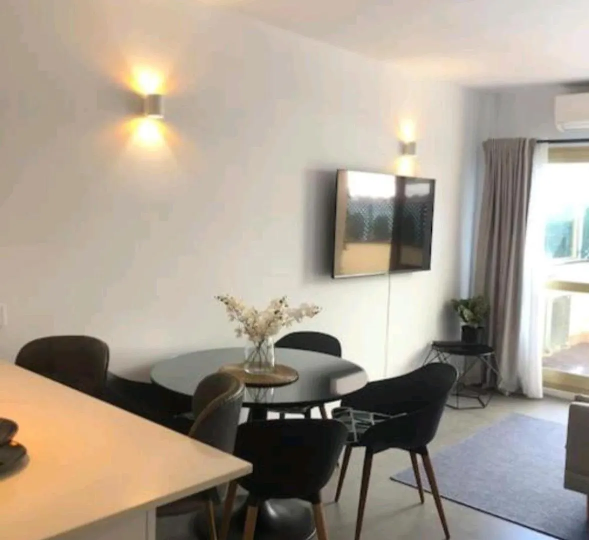 Modern Beachside Apartment Marbella